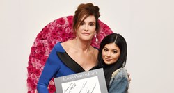 Caitlyn Jenner se baš jako osramotila fotkama koje je objavila za rođendan Kylie